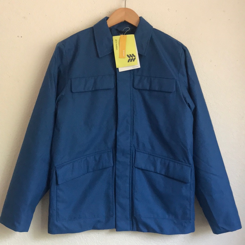 Water resistant Mens field jacket all in motion size small